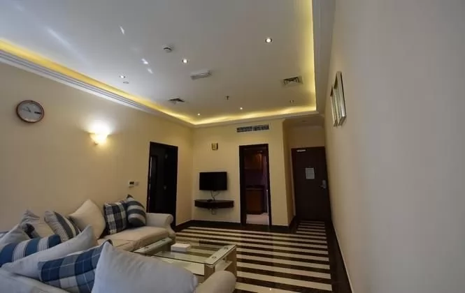 Residential Ready Property 1 Bedroom F/F Apartment  for rent in Mushaireb , Doha-Qatar #22565 - 3  image 