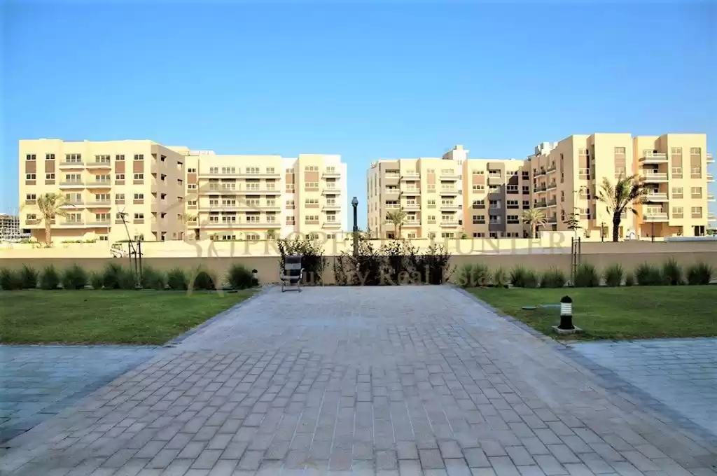 Жилой Готовая недвижимость 2+комнаты для горничных Н/Ф Квартира  продается в Аль-Садд , Доха #22602 - 1  image 