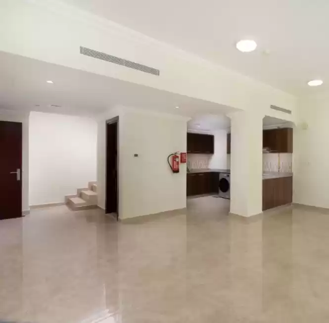 Жилой Готовая недвижимость 3 спальни С/Ж Дуплекс  продается в Аль-Садд , Доха #22636 - 1  image 