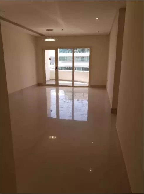Residential Ready Property 2 Bedrooms U/F Apartment  for rent in Al Sadd , Doha #22690 - 1  image 