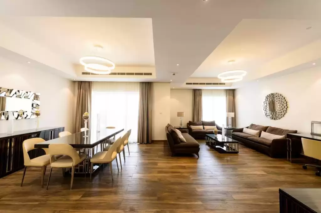 Résidentiel Propriété prête 4 chambres F / F Villa à Compound  a louer au Al-Sadd , Doha #22702 - 1  image 
