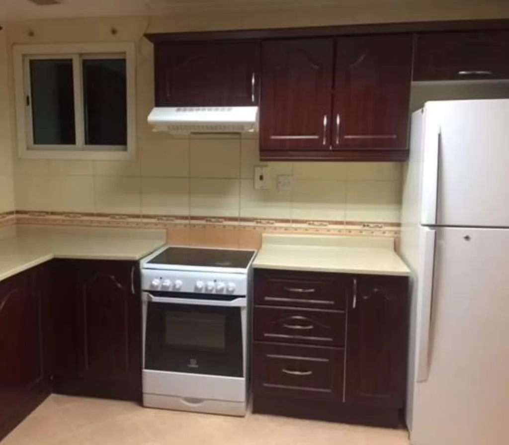Residential Ready Property 3 Bedrooms U/F Apartment  for rent in Al Sadd , Doha #22730 - 1  image 