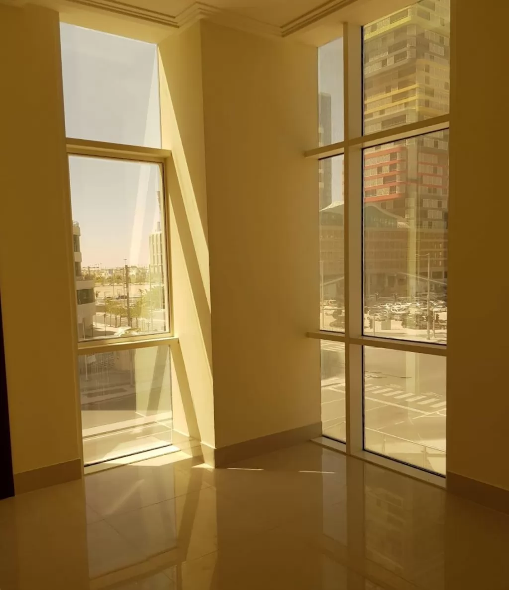 Residential Ready Property 2 Bedrooms S/F Apartment  for rent in Lusail , Doha-Qatar #22748 - 4  image 
