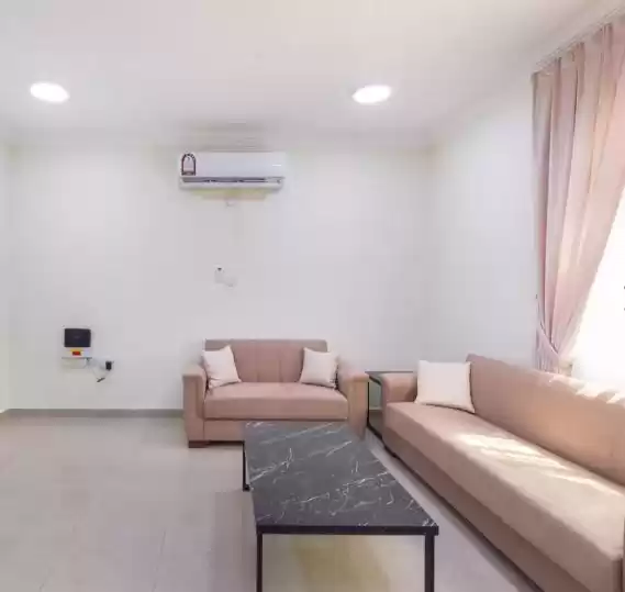 Wohn Klaar eigendom 2 Schlafzimmer F/F Wohnung  zu vermieten in Al Sadd , Doha #22778 - 1  image 