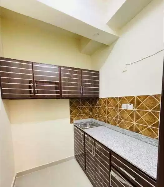 Residencial Listo Propiedad 1 dormitorio U / F Apartamento  alquiler en al-sad , Doha #22843 - 1  image 