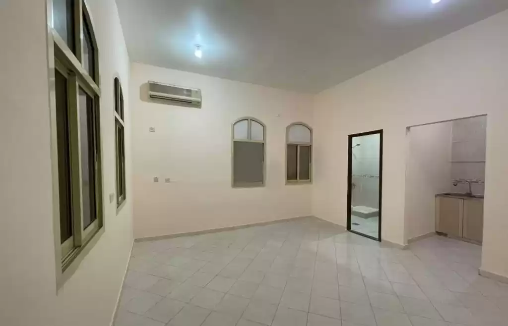 Residential Ready Property 1 Bedroom U/F Apartment  for rent in Dubai #22860 - 1  image 
