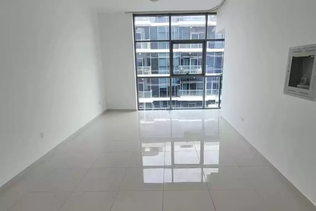 Résidentiel Propriété prête 1 chambre U / f Appartement  a louer au Dubai #22879 - 1  image 