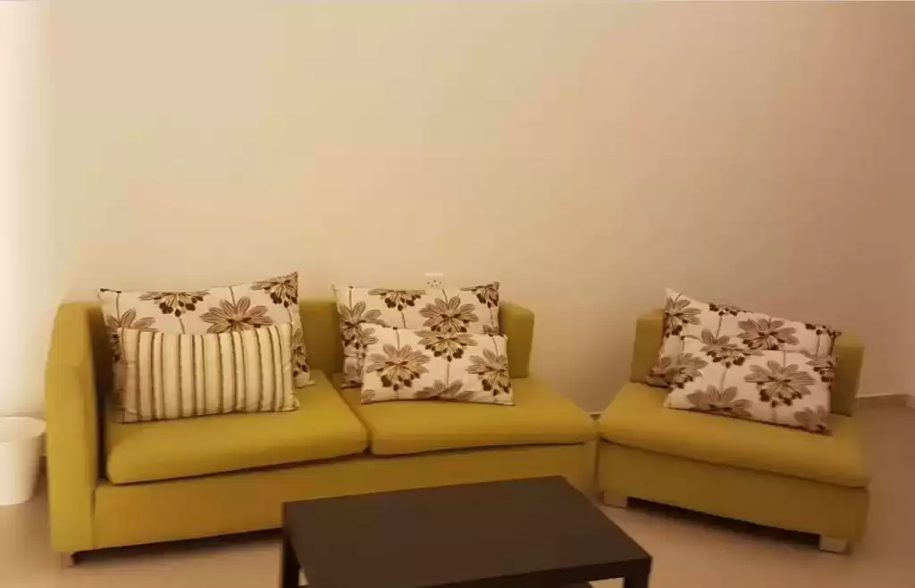 Wohn Klaar eigendom 1 Schlafzimmer F/F Wohnung  zu vermieten in Riad #22883 - 1  image 