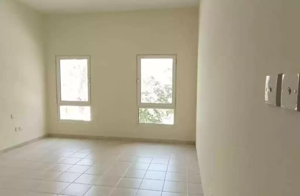 Жилой Готовая недвижимость 2+комнаты для горничных Н/Ф Квартира  в аренду в Дубай #22918 - 1  image 