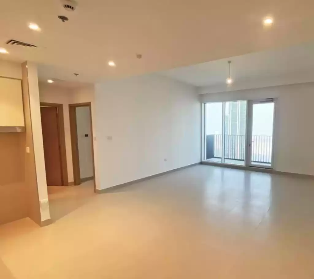 Residential Ready Property 1 Bedroom U/F Apartment  for rent in Dubai #22936 - 1  image 