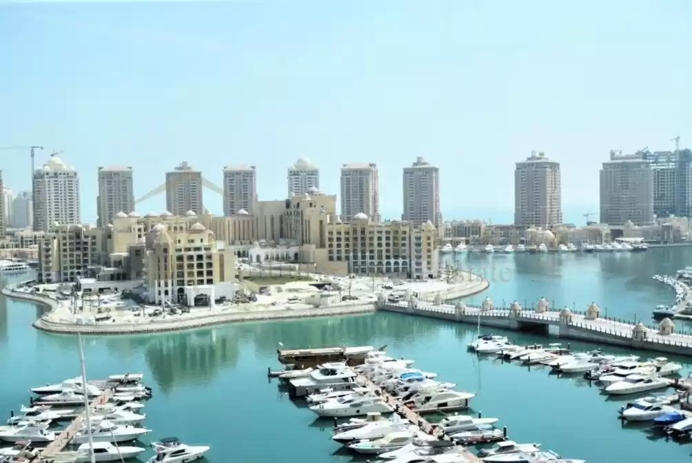 Жилой Готовая недвижимость 3+комнаты для горничных С/Ж Квартира  продается в Аль-Садд , Доха #22944 - 1  image 