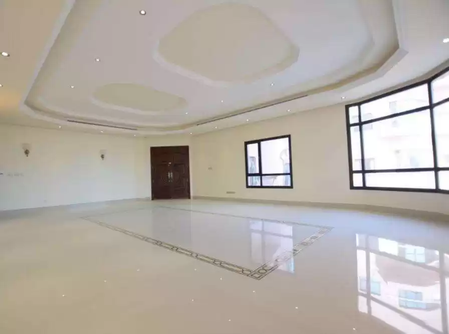 Жилой Готовая недвижимость 3 спальни Н/Ф Квартира  в аренду в Кувейт #22958 - 1  image 