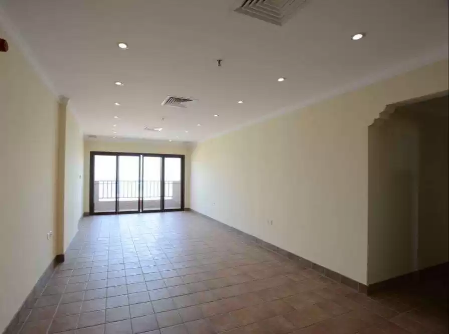 Residential Ready Property 3 Bedrooms U/F Apartment  for rent in Kuwait #22959 - 1  image 