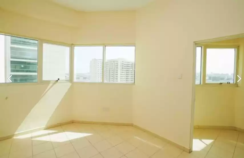 سكني عقار جاهز 3 غرف  غير مفروش شقة  للإيجار في دبي #22985 - 1  صورة 
