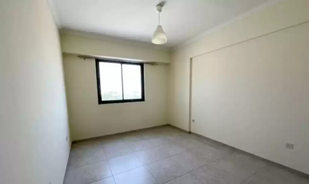 Wohn Klaar eigendom 1 Schlafzimmer U/F Wohnung  zu vermieten in Dubai #23026 - 1  image 