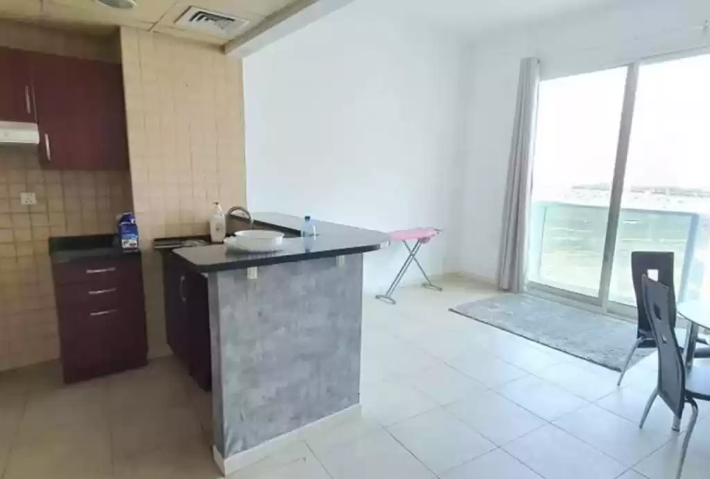 Wohn Klaar eigendom 1 Schlafzimmer U/F Wohnung  zu vermieten in Dubai #23029 - 1  image 