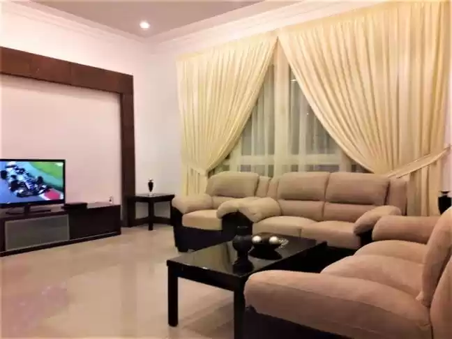 Residential Ready Property 2 Bedrooms F/F Apartment  for rent in Kuwait #23040 - 1  image 