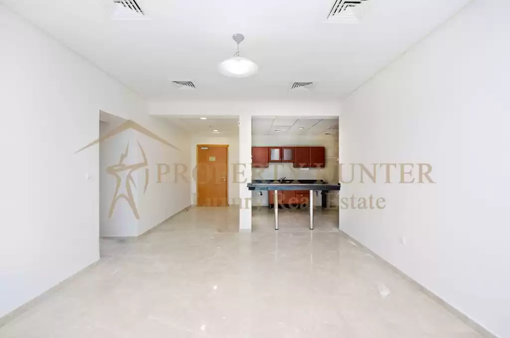Résidentiel Propriété prête 2 + femme de chambre S / F Appartement  à vendre au Al-Sadd , Doha #23046 - 1  image 