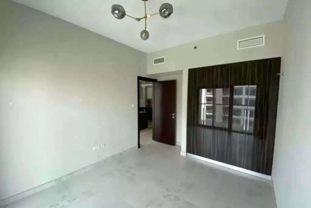 Wohn Klaar eigendom 1 Schlafzimmer U/F Wohnung  zu vermieten in Dubai #23078 - 1  image 