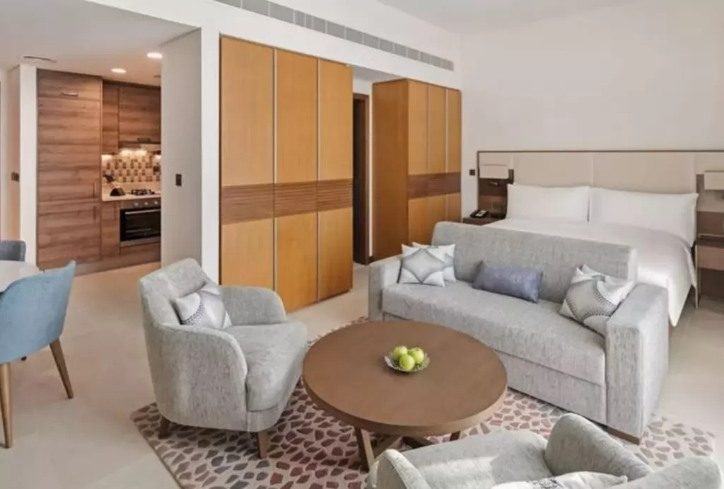 مسکونی املاک آماده 1 + اتاق خواب خدمتکار F/F اپارتمان  برای اجاره که در دبی #23093 - 1  image 