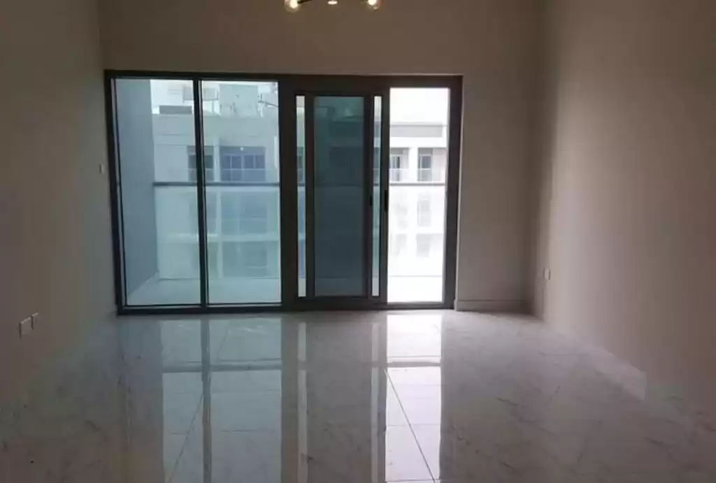 Residencial Listo Propiedad Estudio U / F Apartamento  alquiler en Dubái #23120 - 1  image 