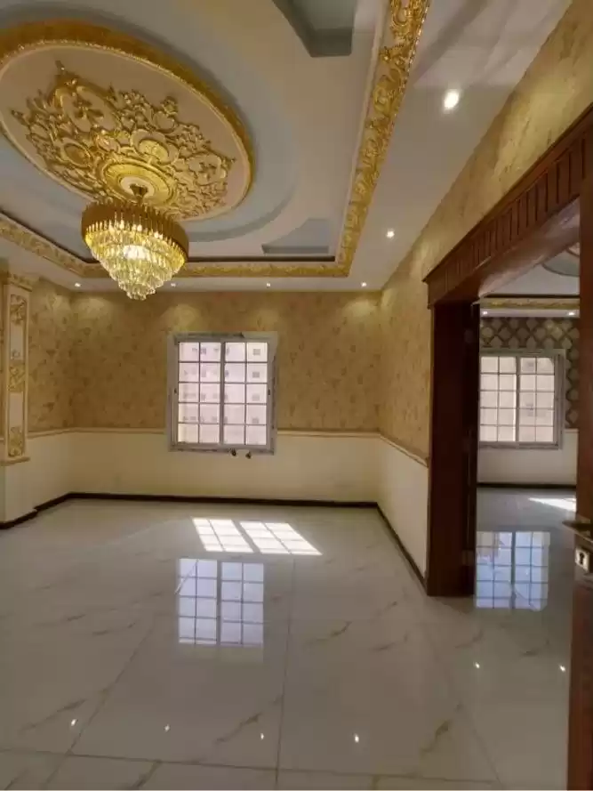 Жилой Готовая недвижимость 6+комнат для горничных Н/Ф Квартира  продается в Эр-Рияд #23126 - 1  image 