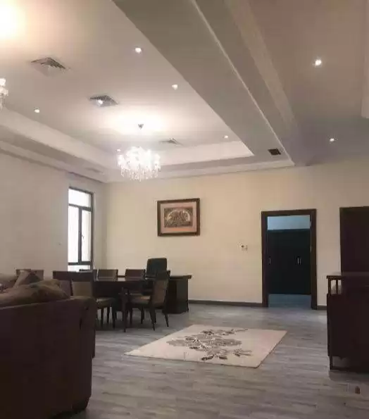Residencial Listo Propiedad 4 + habitaciones de servicio F / F Apartamento  alquiler en Kuwait #23175 - 1  image 