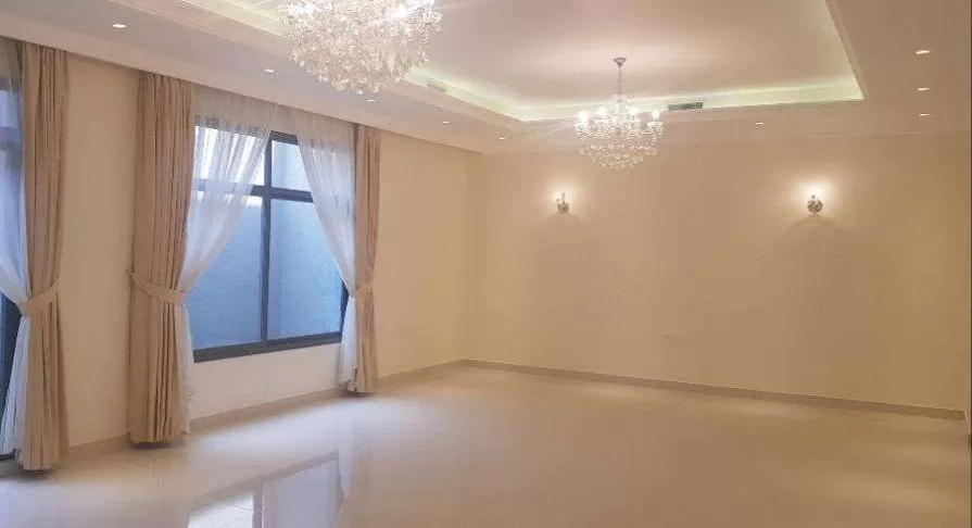 Residential Ready Property 4 Bedrooms U/F Apartment  for rent in Kuwait-City , Al-Asimah-Governate #23184 - 1  image 