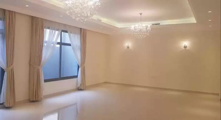 Residential Ready Property 4 Bedrooms U/F Apartment  for rent in Kuwait #23184 - 1  image 