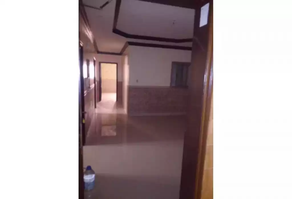 Жилой Готовая недвижимость 2 спальни Н/Ф Квартира  продается в Эр-Рияд #23268 - 1  image 
