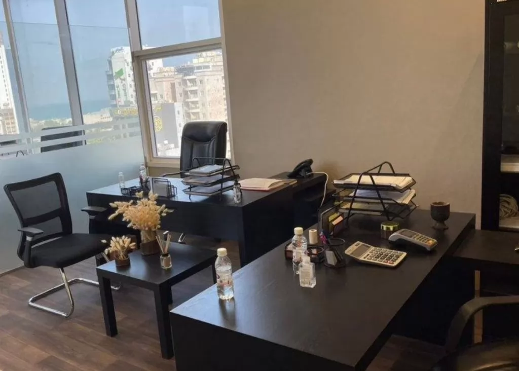 商业的 就绪物业 楼/楼 办公室  出售 在 科威特 #23283 - 1  image 