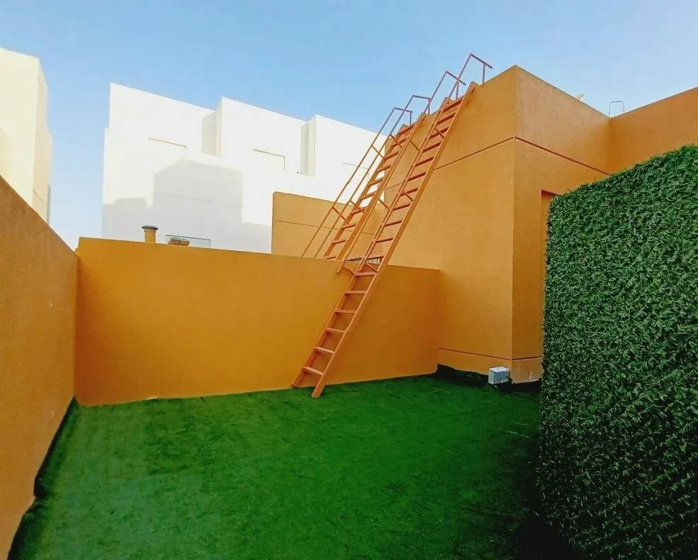 Résidentiel Propriété prête 5 chambres U / f Villa autonome  a louer au Koweit #23300 - 1  image 