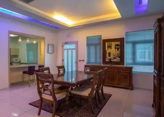 住宅 就绪物业 3 间卧室 楼/楼 公寓  出租 在 科威特 #23387 - 1  image 