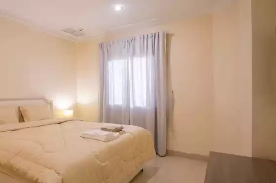 Residential Ready Property 2 Bedrooms F/F Apartment  for rent in Kuwait #23389 - 1  image 