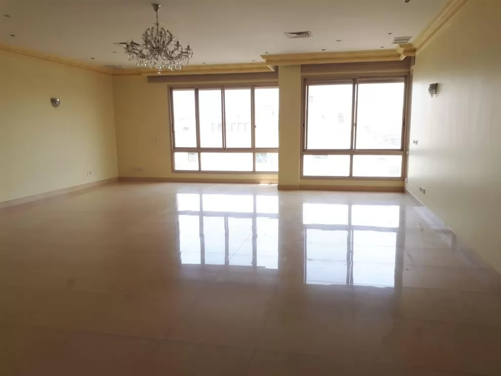 Residential Ready Property 4 Bedrooms U/F Apartment  for rent in Kuwait #23433 - 1  image 