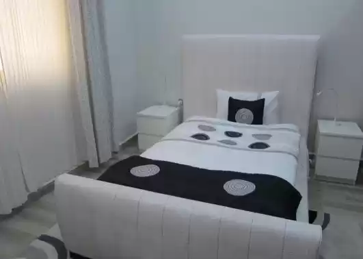 مسکونی املاک آماده 2 اتاق خواب F/F اپارتمان  برای اجاره که در کویت #23455 - 1  image 