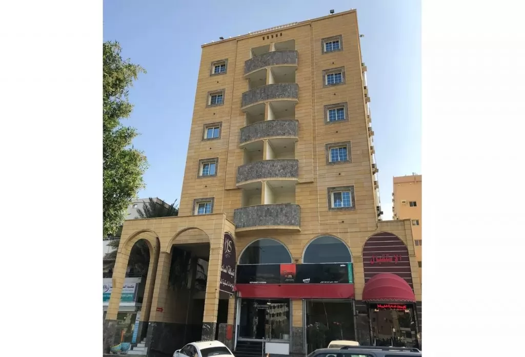 Résidentiel Propriété prête 7+ chambres U / f Imeuble  a louer au Riyad #23475 - 1  image 