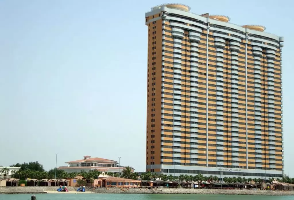 Wohn Klaar eigendom 4 + Zimmermädchen F/F Wohnung  zu vermieten in Riad #23483 - 1  image 