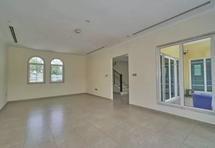 Résidentiel Propriété prête 3 chambres U / f Villa autonome  a louer au Dubai #23508 - 1  image 