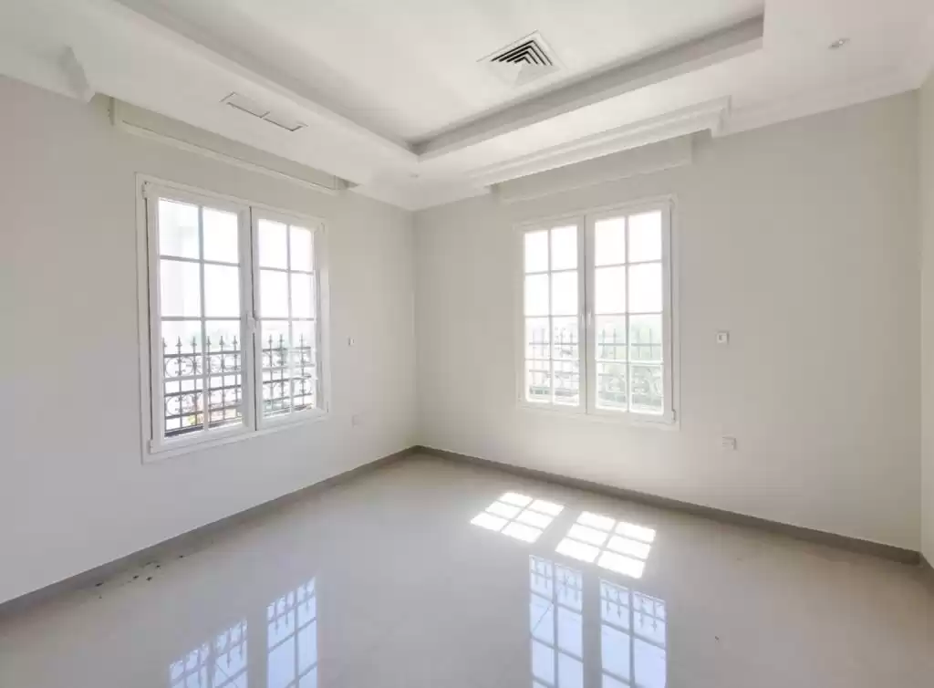 Residential Ready Property 3 Bedrooms U/F Apartment  for rent in Kuwait #23537 - 1  image 