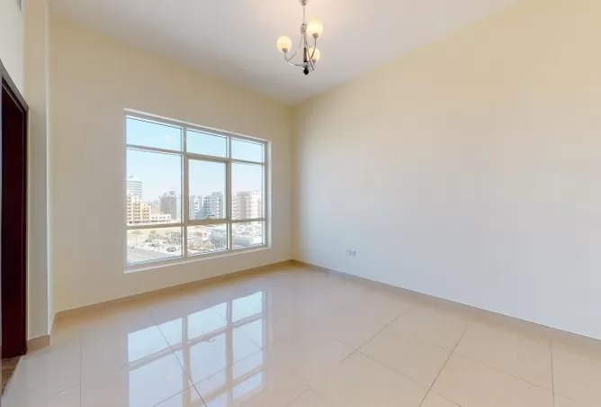 Residencial Listo Propiedad 4 habitaciones U / F Villa Standerlone  alquiler en Dubái #23548 - 1  image 