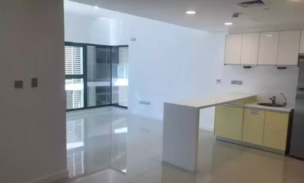 Residential Ready Property 1 Bedroom U/F Apartment  for rent in Dubai #23571 - 1  image 