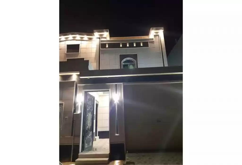 Wohn Klaar eigendom 3 Schlafzimmer U/F Alleinstehende Villa  zu vermieten in Riad #23589 - 1  image 