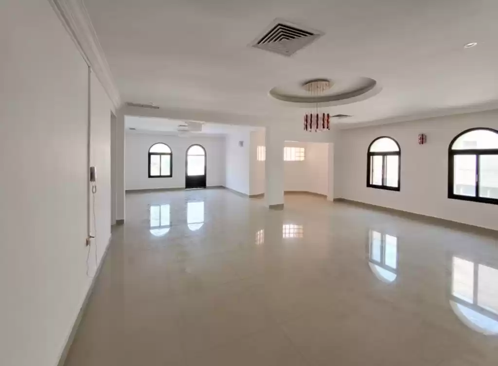 Residential Ready Property 3 Bedrooms U/F Apartment  for rent in Kuwait #23614 - 1  image 