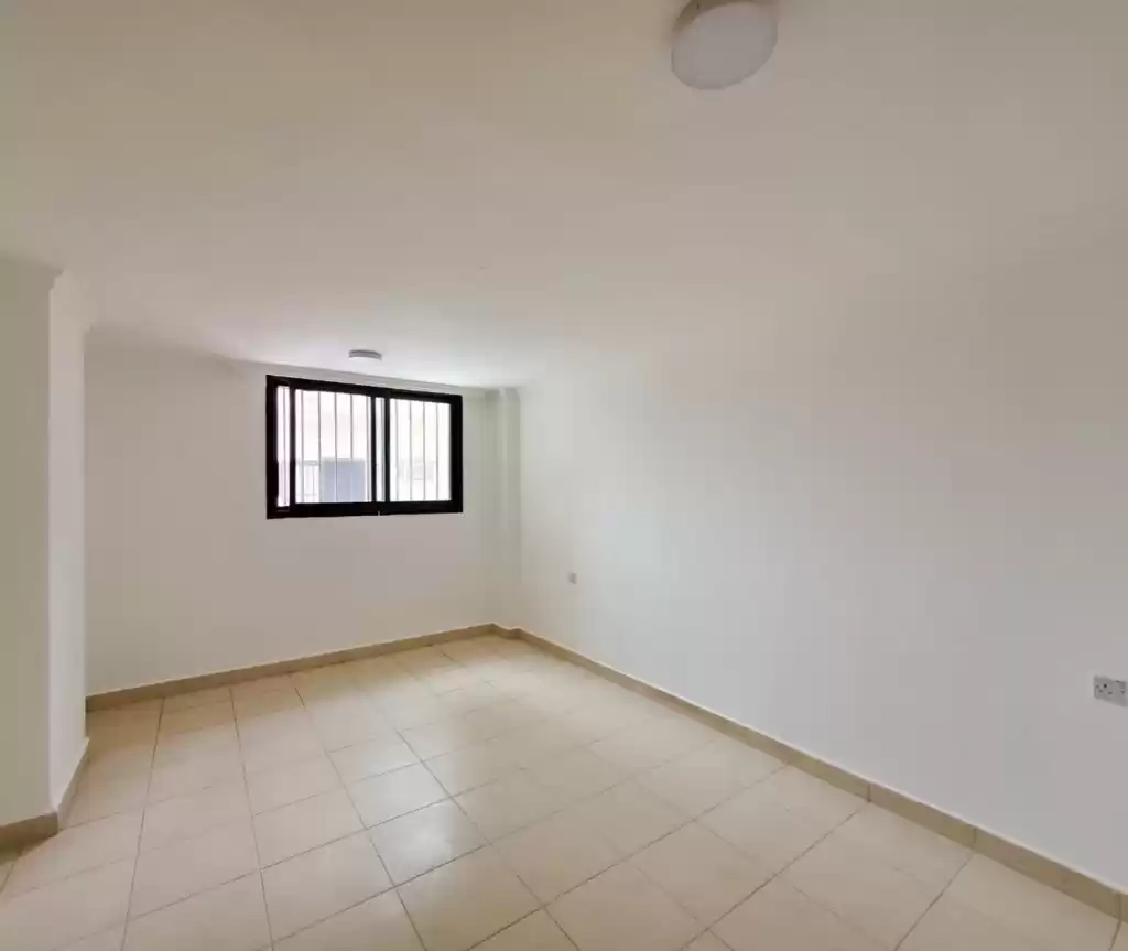 Residential Ready Property 2 Bedrooms U/F Apartment  for rent in Kuwait #23615 - 1  image 