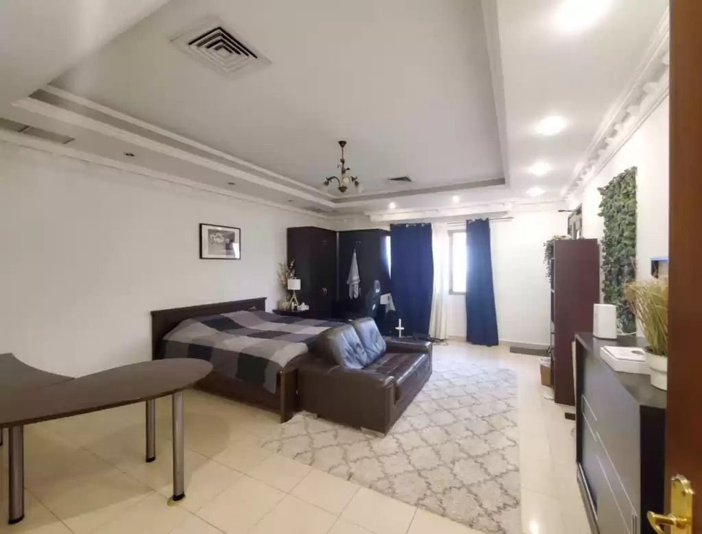 Résidentiel Propriété prête 6 chambres U / f Villa autonome  a louer au Koweit #23633 - 1  image 