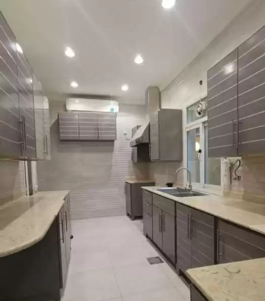 Residential Ready Property 3+maid Bedrooms U/F Apartment  for rent in Kuwait #23671 - 1  image 