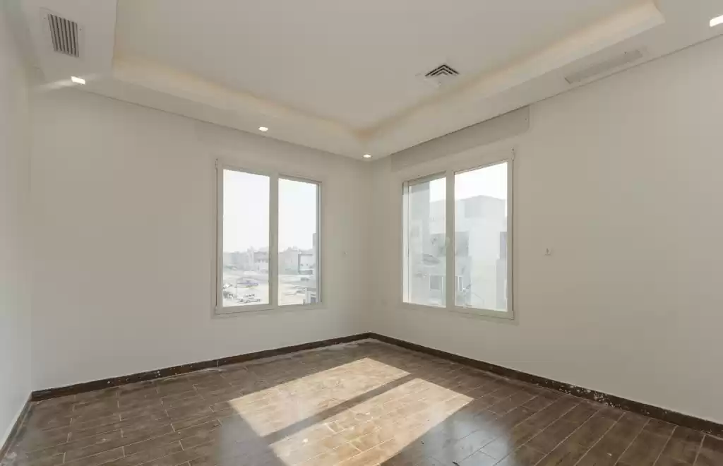 Résidentiel Propriété prête 3 chambres U / f Appartement  a louer au Koweit #23690 - 1  image 