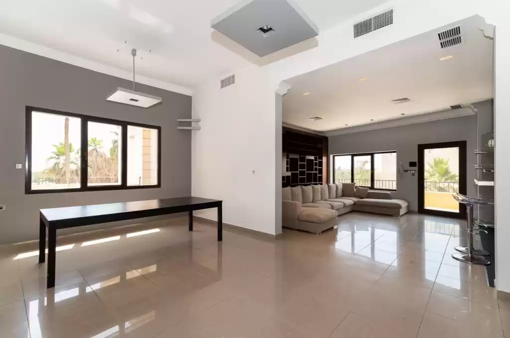 Résidentiel Propriété prête 3 chambres S / F Appartement  a louer au Koweit #23695 - 1  image 