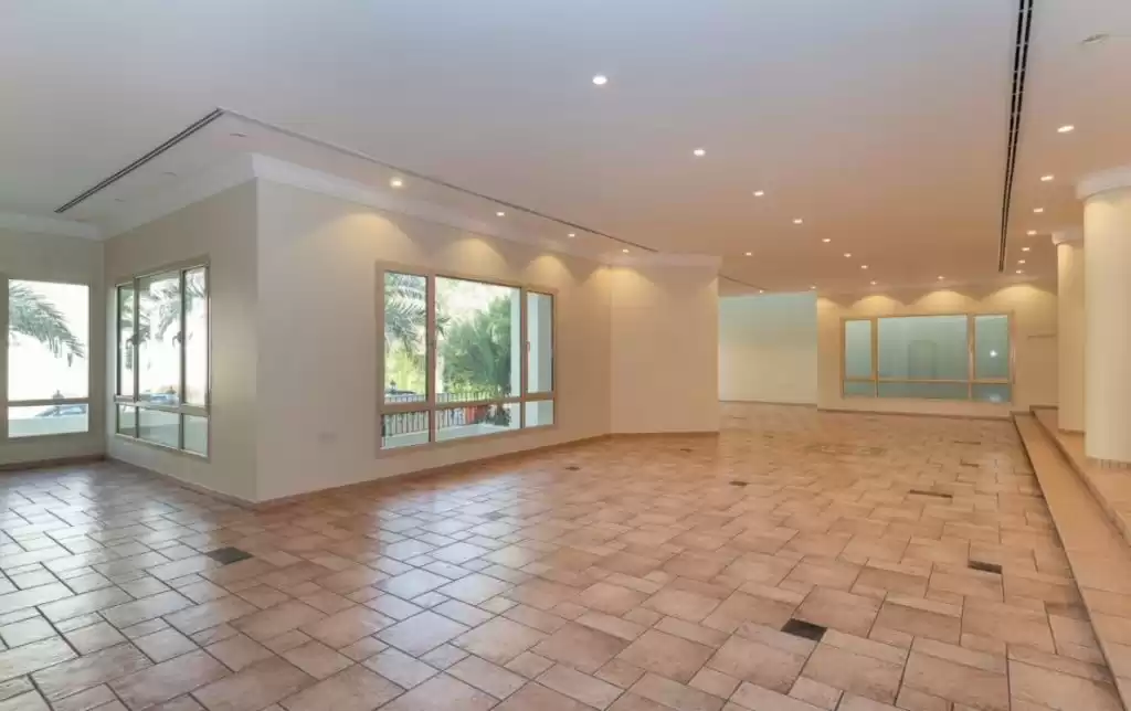 مسکونی املاک آماده 5 اتاق خواب U/F ویلای مستقل  برای اجاره که در کویت #23698 - 1  image 
